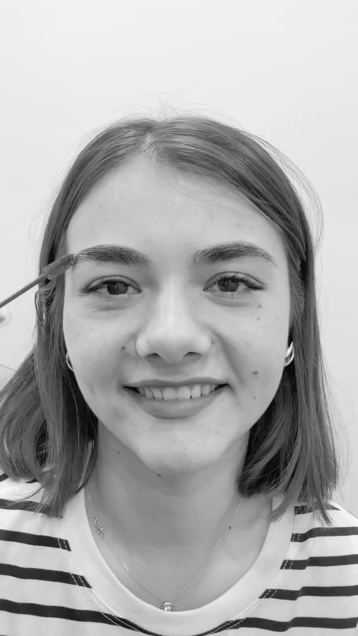 margosha77_brows в LOOKY. . Коррекция бровей👌