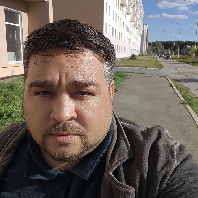 artur_rieltor.neft в LOOKY. . Гуляем пешочком