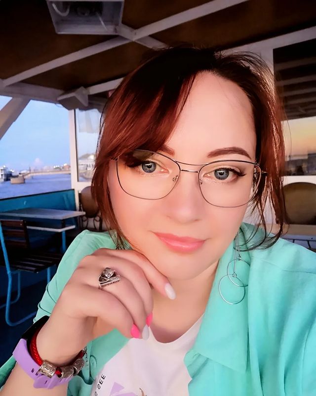 zh.elena_v в LOOKY. . Исполнила одно из же...
