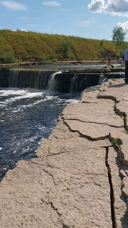 prohorovalika в LOOKY. #водопадредакс. #водопадредакс
Тосне...