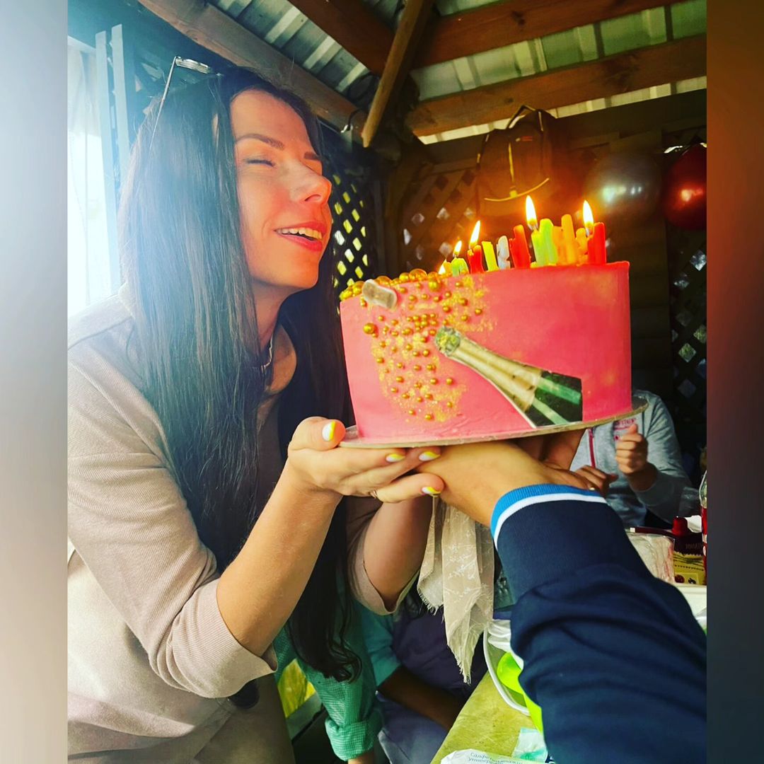 35🥳