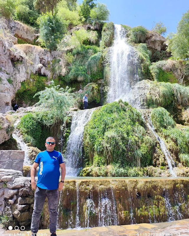 lotfabadi_reza в LOOKY. #آبشار,#نیاسر,#کاشان,#آکواریوم,#اصفهان,#ناژوان,#خانه_مشروطه_اصفهان,#پاسارگاد,#مقبره_کوروش,#تخت_جمشید,#عمارت_شاپوری,#شیراز,#سعدیه,#حافظیه,#باغ_ارم_شیراز,#مسافرت,#دونفره,#عاشقانه,#جاده_عشق,#همسرانه,#طبیعتگردی,#ایرانگردی,#ایران. اصفهان و شیراز ۵ تا ...