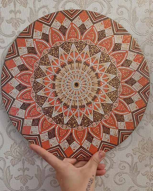 elf_craftmaster в LOOKY. #acrylic,#liners,#drawing,#graphic,#design,#record,#vinyl,#decor,#coral,#brown,#gold,#white,#craft,#handmade,#gift,#giftformom,#рисование,#винил,#пластинка,#витраж,#кружево,#мандала,#узор,#ручнаяроспись,#крафт,#подарок,#подарокмаме. A perfect gift for s...