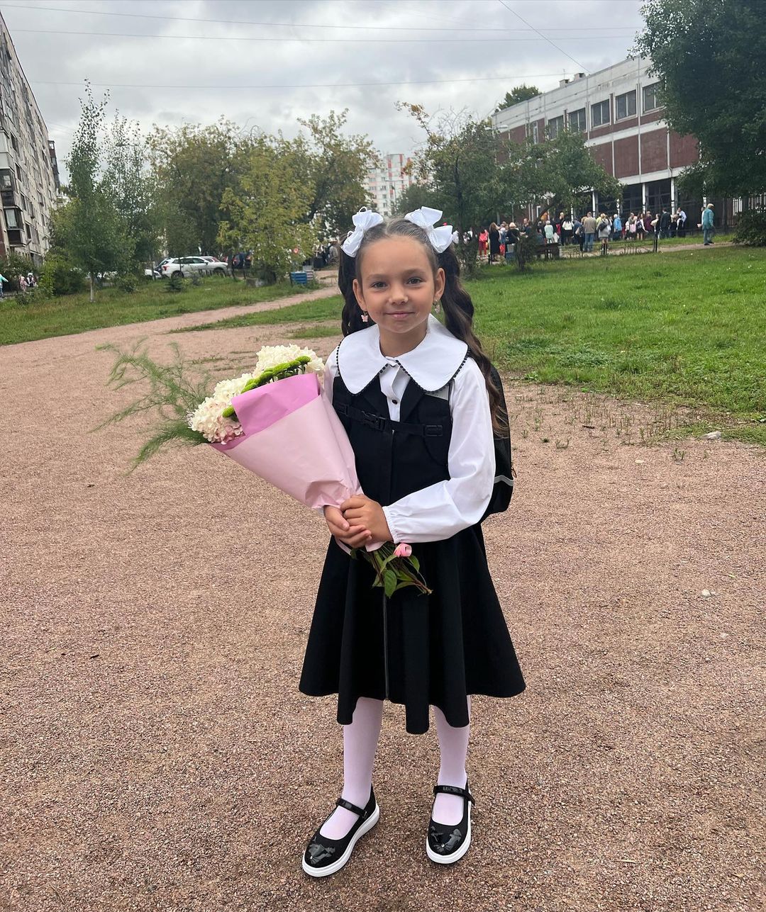 В добрый путь Счастье мое💛#Желаю успевать и хорошо учиться и жизнью наслаждаться ❤️!#1сентября🔔📚первыйразвпервыйкласс#первоклашка2023