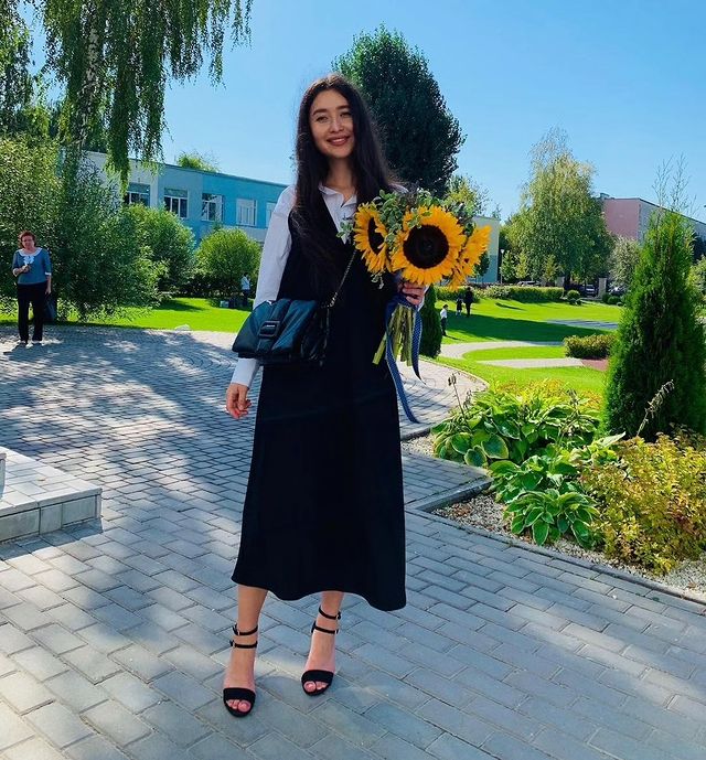 travelagent_evgenia в LOOKY. #улыбайся,#умоегокумираестьмашина,#учительанглийского,#красныйдиплом🎓,#Алиюша,#АлияИльдусовна,#зеленыеглаза,#учительанглийского. Всех поздравляю с дн...