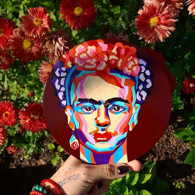 elf_craftmaster в LOOKY. #fridakahlo,#painter,#acrylicpainting,#acrylics,#painting,#drawing,#art,#popart,#popartstyle,#flowers,#vinyl,#handmade,#decor,#design,#gift,#beautiful,#craft
#фрида,#художник,#попарт,#рисование,#акрил,#винил,#пластинка,#подарок,#цветы,#дизайн,#декор,#купить. 📢ЭТУ И ЕЩЁ ЧЕТЫРЕ П...