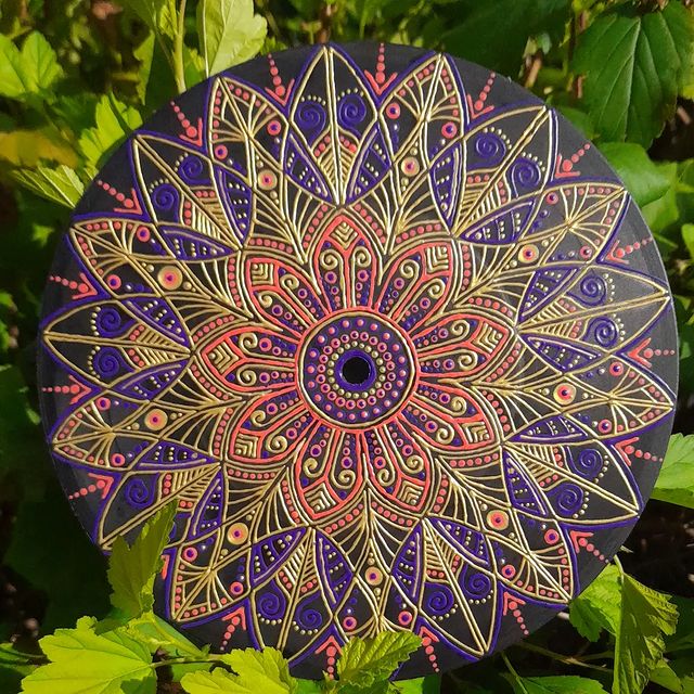 elf_craftmaster в LOOKY. #acrylic,#liners,#acrylicpainting,#vinyl,#handmade,#mandala,#mandalaart,#gold,#violet,#coral,#beautiful,#craft,#buy,#gift
#пластинка,#винил,#витраж,#арт,#акрил,#контуры,#рисование,#мандала,#золото,#фиолетовый,#коралловый,#красота,#дизайн,#декор,#подарок. 📢ЭТУ И ЕЩЁ ЧЕТЫРЕ П...