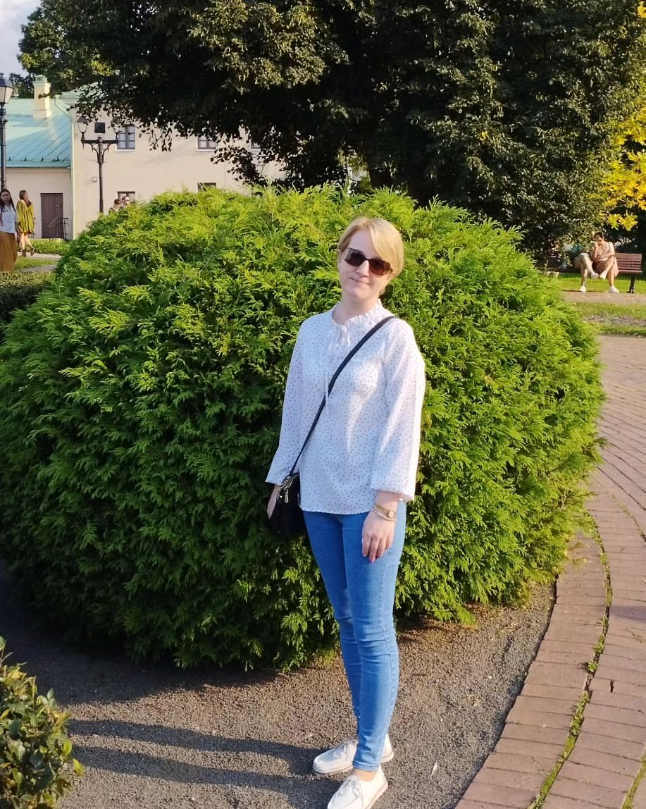 Ну что, вот и перевернула календарь вся страна и на нем 3 сентября. 
С первыми днями осени 🍂🍁.
#3сентября
#осень 
#прогулка 
#тепло 
#инстамир 
#instagram 
#бамболейло