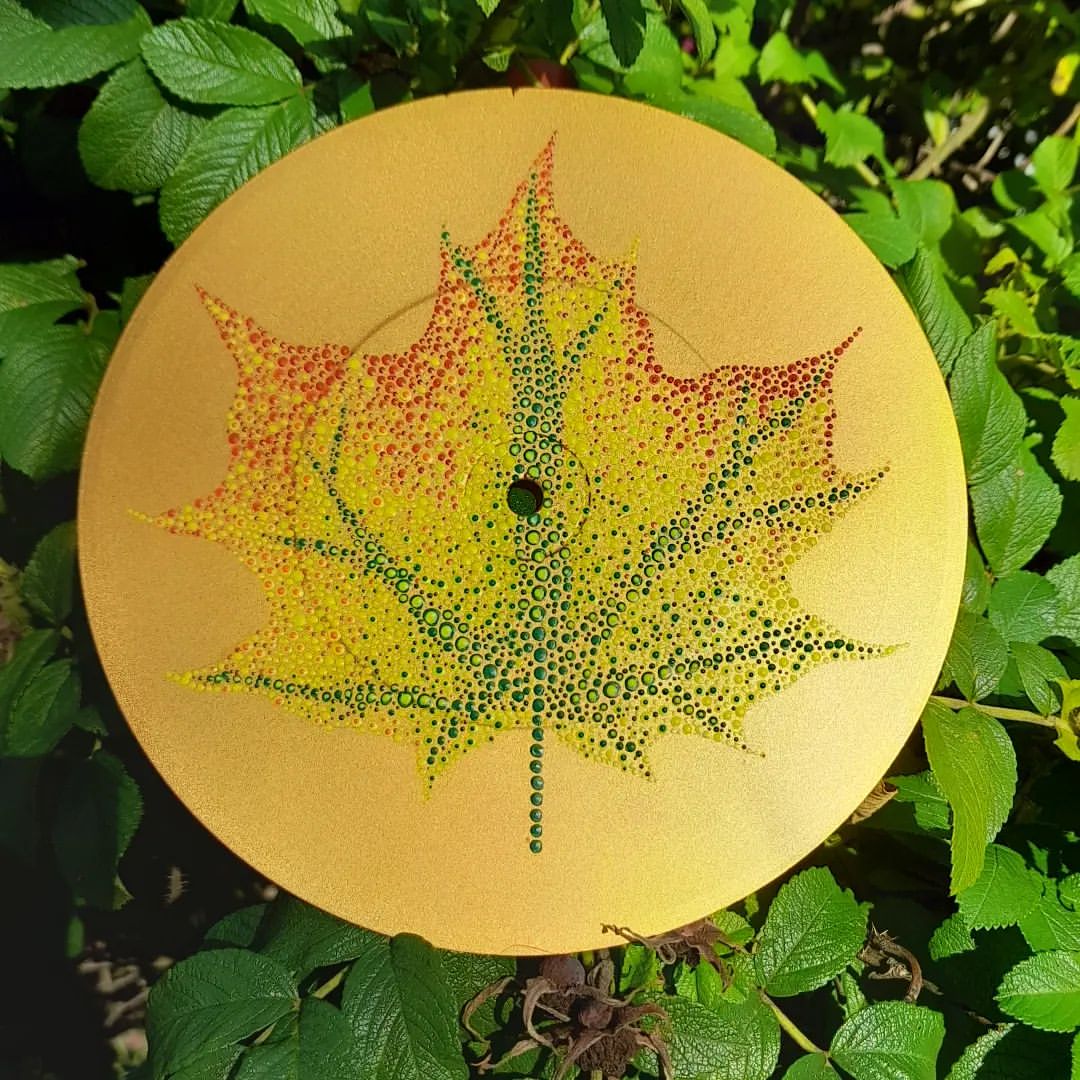 elf_craftmaster in LOOKY. #acrylic,#liners,#drawing,#graphic,#dotwork,#handmade,#decor,#leave,#september,#maple,#mapleleaf,#acrylicpainting,#beautiful,#gold,#gift,#design,#vinyl
#рисование,#ручнаяработа,#акрил,#арт,#дизайн,#декор,#клен,#сентябрь,#подарок,#точечнаяроспись,#лист,#золото. 📢ЭТУ И ДРУГИЕ ЧЕТЫР...