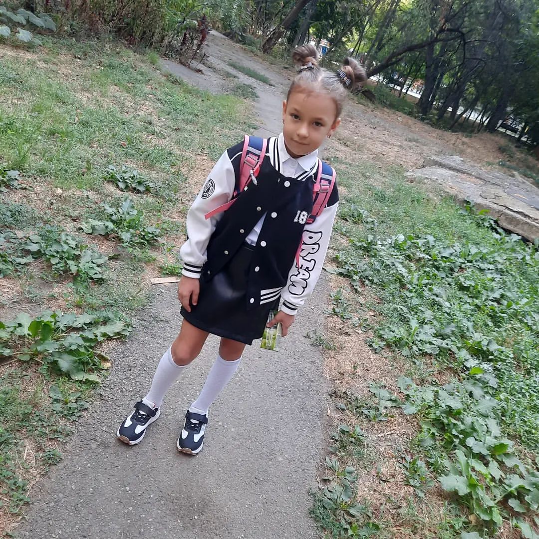 i_z__v_z в LOOKY — Моя первоклашка❤️