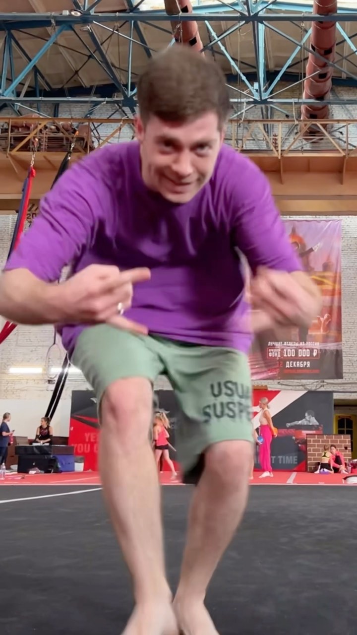 makar_ov_sergey в LOOKY. #trick,#tricks,#flip,#acro,#tricking,#sport. Немного накидал для ...