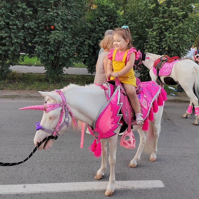 parfen__nastusha в LOOKY. . Старшенькая🩷

В янв...