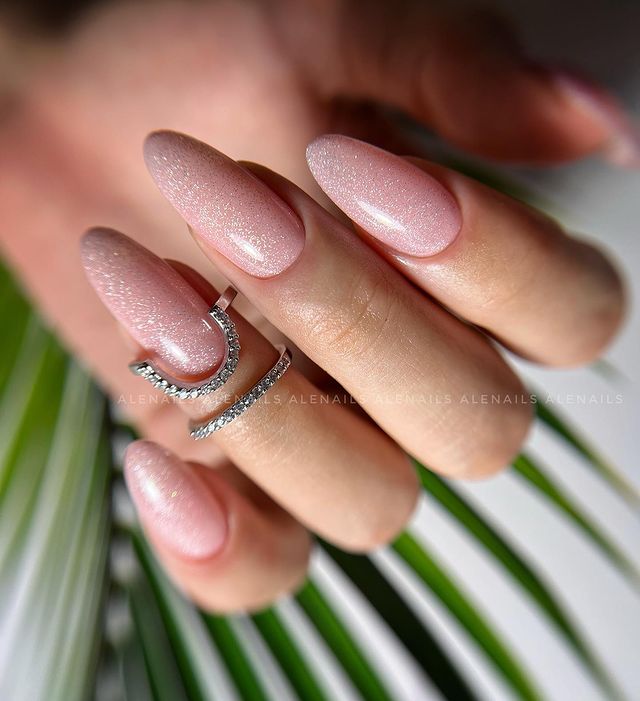 AleNails в LOOKY. #russianmanicure,#маникюриннополис,#маникюр,#nails,#укреплениегелем,#гельлак,#топногти. До сих пор балдею🤤
...