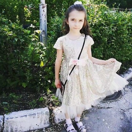 angelinabelaya1 в LOOKY. . Инст решил сделать в...