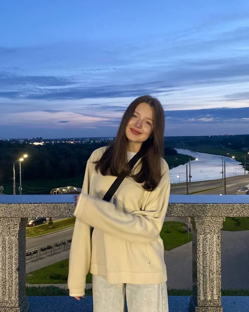 nnaasiii in LOOKY. . 시간은 없지만 넌 내 할 일 목록에 ...