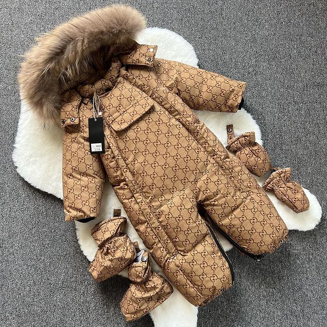 kombinezontut в LOOKY. #детскийкомбинезон#зимнийкомбинезон#комбинезонребенку#комбинезонзима#детскиекомбинезоны#комбинезондлямадыша#комбинезон#малыш#дети#детки#роддом#insta#instagram#baby#комбинезон#комбинезоны. ❄️ ЗИМА❄️
🔘Комбинез...
