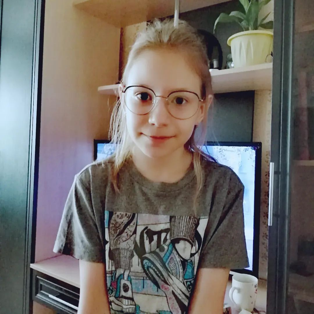 cmeshnaja in LOOKY. . Мы теперь в очках