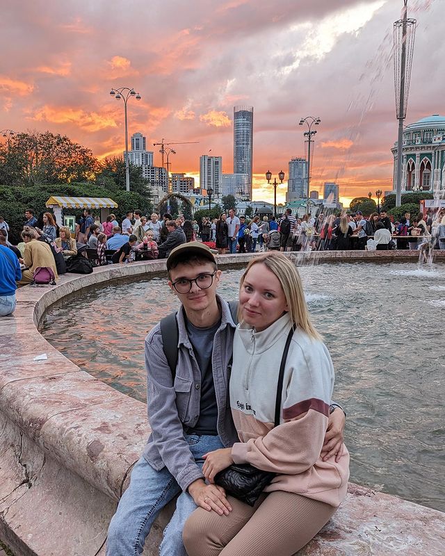 romthes в LOOKY. . Молодая семья
