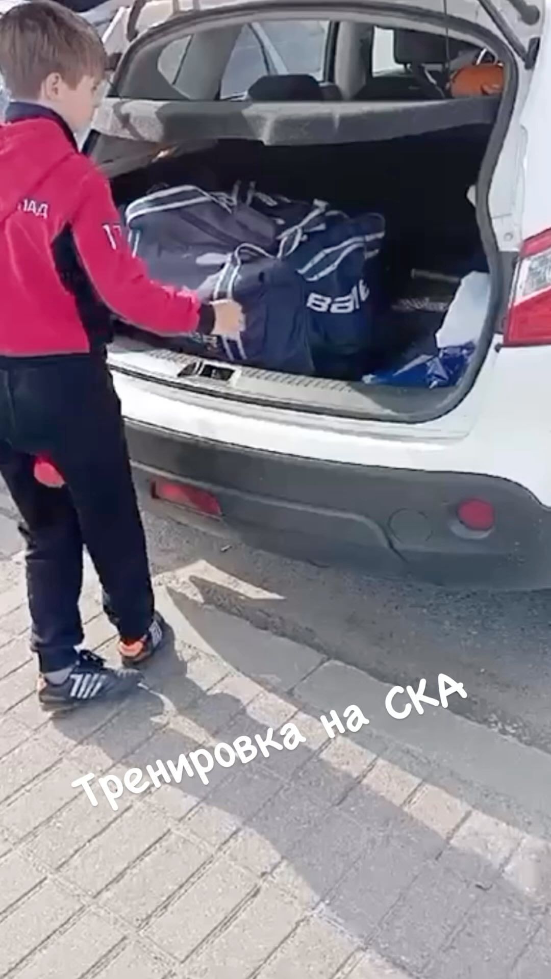 nik_r_hockeyboy в LOOKY. #рябахоккеист,#аренаска,#хоккей🏒,#хоккейдети,#hockey4kids,#hockeymafia. #рябахоккеист #арена...