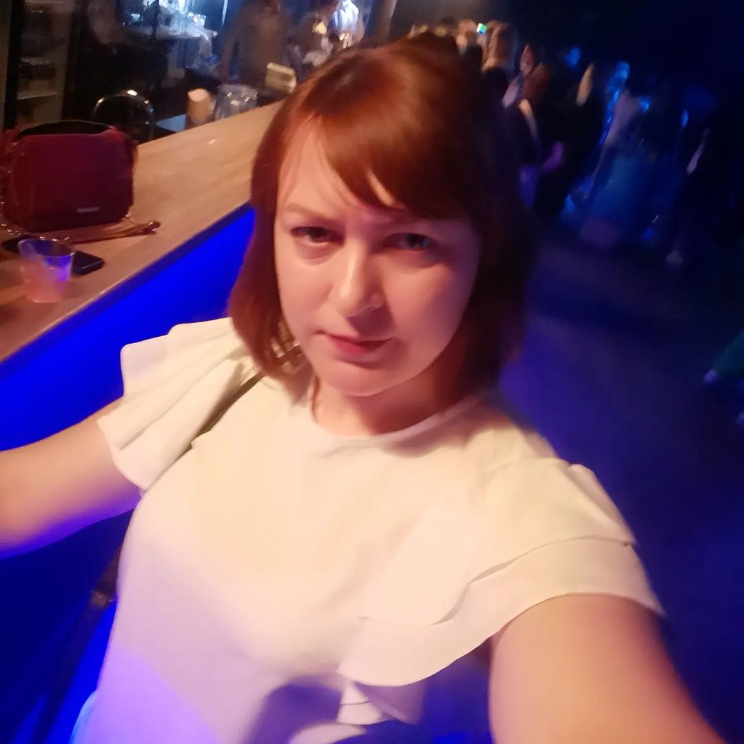Гле лучшие тусовки ? У нас в команде 💪🔥
Правила на вечеринках у #СуперГерои⚡️ 
Надо веселиться так:
1. чтобы на утро было немножечко стыдно
2. чтобы кедам пришел пи&ец

а и еще «ГРУСТНЫЕ ЛЮДИ НА&й НИКОМУ НЕ НУЖНЫ» 

Эти правила разработаны нашим вождем Славой Шарк и мы их не нарушаем…НИКОГДА 

А если кто-то нарушает, могут даже выгнать с вечеринки 

У нас очень всё строго!!!

Так и тусим⚡️
Вроде все живы, но это не точно🙃😂