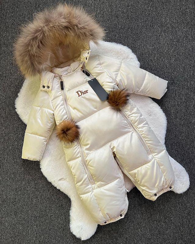 kombinezontut в LOOKY. #детскийкомбинезон#зимнийкомбинезон#комбинезонребенку#комбинезонзима#детскиекомбинезоны#комбинезондлямадыша#комбинезон#малыш#дети#детки#роддом#insta#instagram#baby#комбинезон#комбинезоны#beauty#sweet#winter. ❄️ ЗИМА❄️
🔘Комбинез...