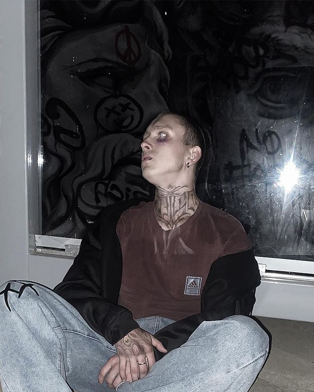 exvan4ik в LOOKY. . null