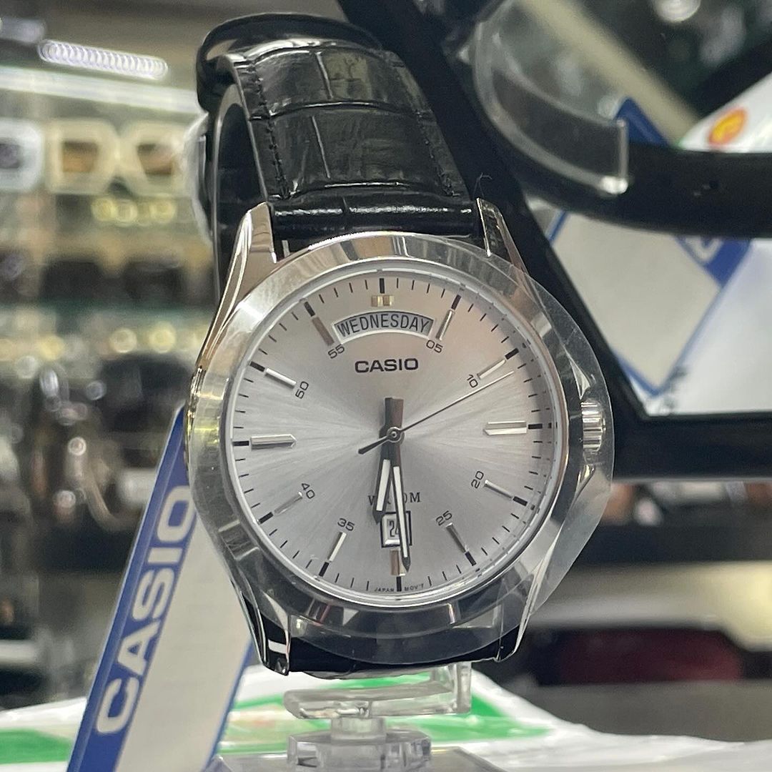 time.clock.derbent в LOOKY — Найти похожие оригинальные часы можно по #оригиналtodt 
#час