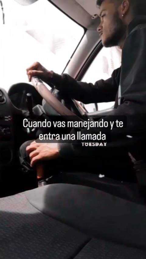 dannier_pargas24 в LOOKY. #reels,#instagram,#humor,#humorlatino,#humorcubano,#memescubanos,#fyp,#funny,#funnyvideos,#risas,#trending,#trendingsongs,#trendingreels,#comedy,#comedia,#conductor. Cuando vas manejando...
