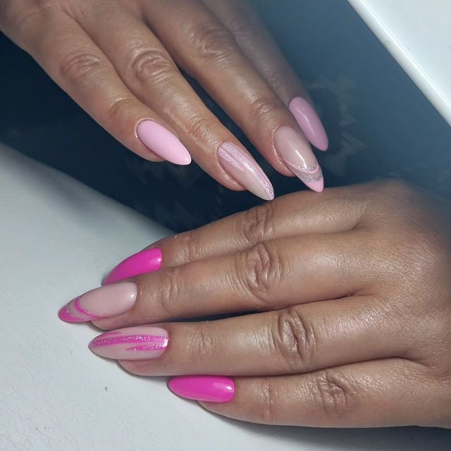 v.kuranova_nail.psk60 в LOOKY. #маникюрпсков,#акваполисдомино,#гельлак,#красивыеручки,#дизайн,#френч,#приходинаманикюр. Розовый🩷🤗
#маникюр...