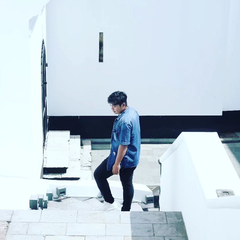 -
Bahagia ku simpel aja
Banyak cctv....

kartonyono medot urat
Pengalaman menghadapi Ngawi Ramah
😂😂😂

#bentengvandenbosch #ngawi #slendhangbirutakpernahusai #mylife #memilih