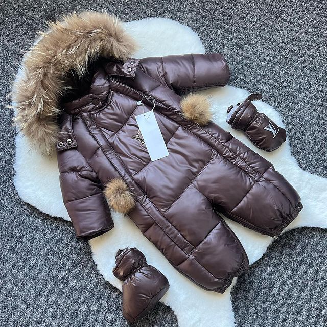 kombinezontut в LOOKY. #комбинезон#детский#детскийкомбинезон#кабинезонмалышу. ❄️ ЗИМА❄️
🔘Комбинез...