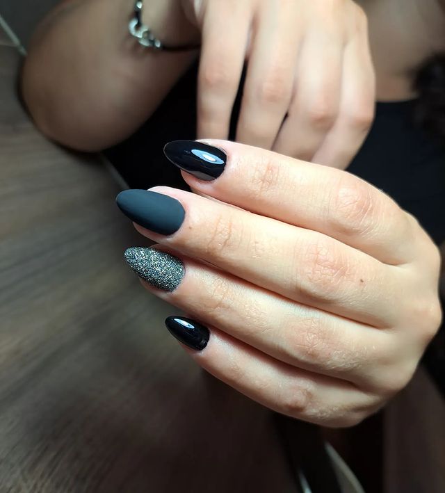 anastasia.degty в LOOKY. #ногти,#nail,#маникюр,#маникюрволжский,#дизайнногтей,#гельлак,#ногтиволжский,#красивыеногти,#ногтидня,#ноготочки,#френч,#наращиваниеногтей,#длинныеногти. Здесь была работа со...