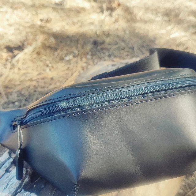 welundleathercrafts в LOOKY. #севастополь,#ручнаяработасевастополь,#изделияизнатуральнойкожи,#натуральнаякожа,#ручнаяработа,#кожанаясумка,#сумка,#сумкаизкожи,#сумкаручнойработы,#изделияизнатуральнойкожиручнойработы,#хэндмейд,#handmade,#хендмейд,#хендмэйд,#хэндмэйд,#подарок,#23февраля,#8марта,#новыйгод,#деньрождения,#жене,#девушке,#женщине,#аксессуары,#аксессуар,#мужчине,#мужу,#парню. Сумка "Бананка" из н...