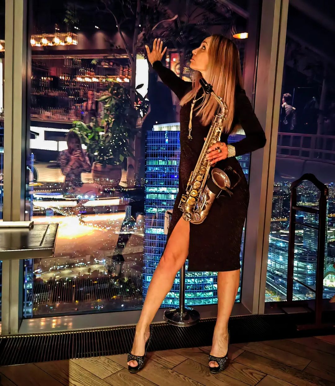 kristina_tis_sax_player в LOOKY — фото 2