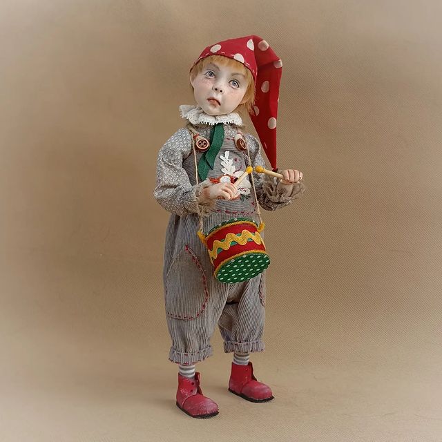 tamarazhigalenkova в LOOKY. #куклымальчишки,#куклыдлядуши,#куклавколлекцию,#куклаводномэкземпляре,#кукларучнойработы,#коллекционнаякукла,#гномушка,#гном. Ой, а шнурков то нет...