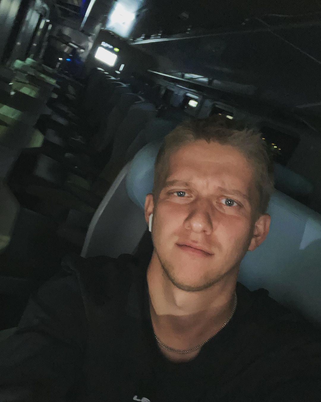 vertigo_s_official в LOOKY — Прекрасно проводить время на выходных это точно не про меня�