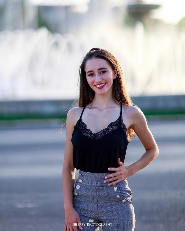 iamlidia_20 в LOOKY. #girls,#foto,#fotoshoot,#love,#nature,#bucharest,#black,#nails,#hair,#lidiastancu,#smile,#beautiful,#blesed,#foto,#phone,#instagram,#fans,#dear. Listen, when the eye...