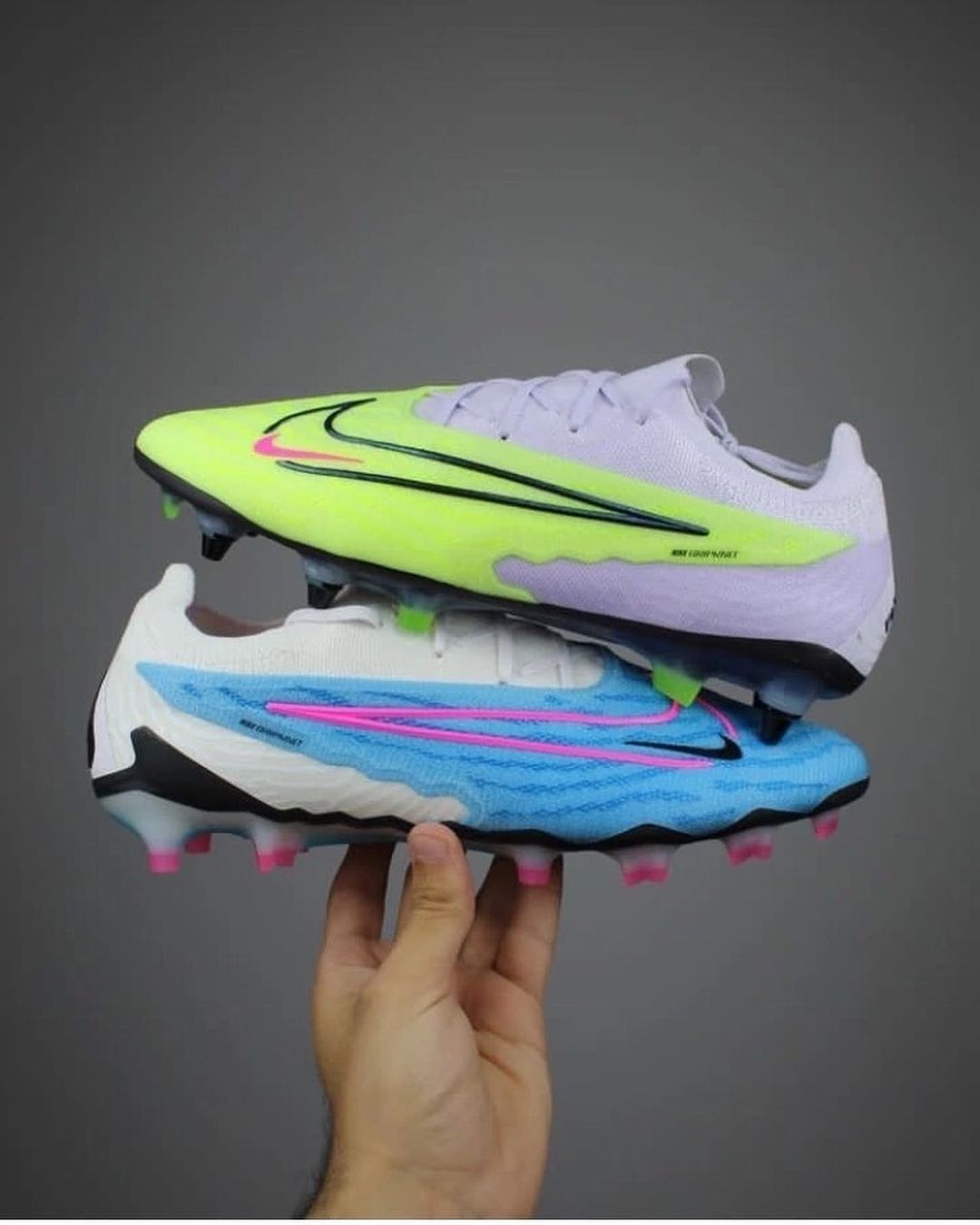 🚀Самая популярная модель этого сезона - Nike Phantom GX 
 
✅ Доступные размеры от 39-45 EU.

 Бесплатная доставка📦

💰Цена: 9 000₽

#футбол #бутсынайк #бутсы #футбольнаяэкипировка #футбольнаяформа #футбольнаяатрибутика