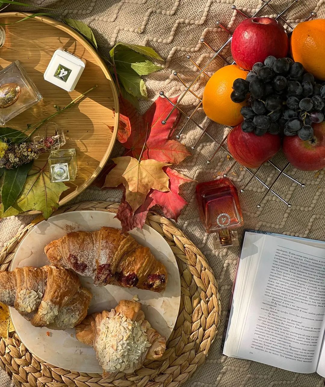 Приглашаю Вас на осеннюю аромадегустацию 🍂🍂🍂🍂 🤗

Вы сможете:
📍ознакомиться с продукцией;
📍послушать ароматы;
📍выбрать подходящий аромат себе или в подарок 🎁 

🥇100% качественные элитные духи в 3-5 раз ДЕШЕВЛЕ, чем в магазинах 📢💥

А именно:
😍Номерная коллекция брендовых эквивалентов по доступной цене
👒Европейское качество в итальянском флаконе
🔥Ароматы Всех известных брендов
⏰Гарантия Стойкости аромата от 8 часов минимум 
🌹Содержит 20% арома концентрации (масел) — это ДУХИ (не туалетная вода)

💎💎💎Номерные духи Essens - это не подделка, а духи высокого качества - качества Premium, где пирамида парфюмерной композиции идентична представленным ароматам, переплачивать за бренд смысла НЕТ, т.к. качество парфюмерии Essens - на высоте! 💙💙💙

Стоимость 2200р 50мл.

📌Запись на аромадегустацию в Директ или на Вотсап 79009268636 💐✍️