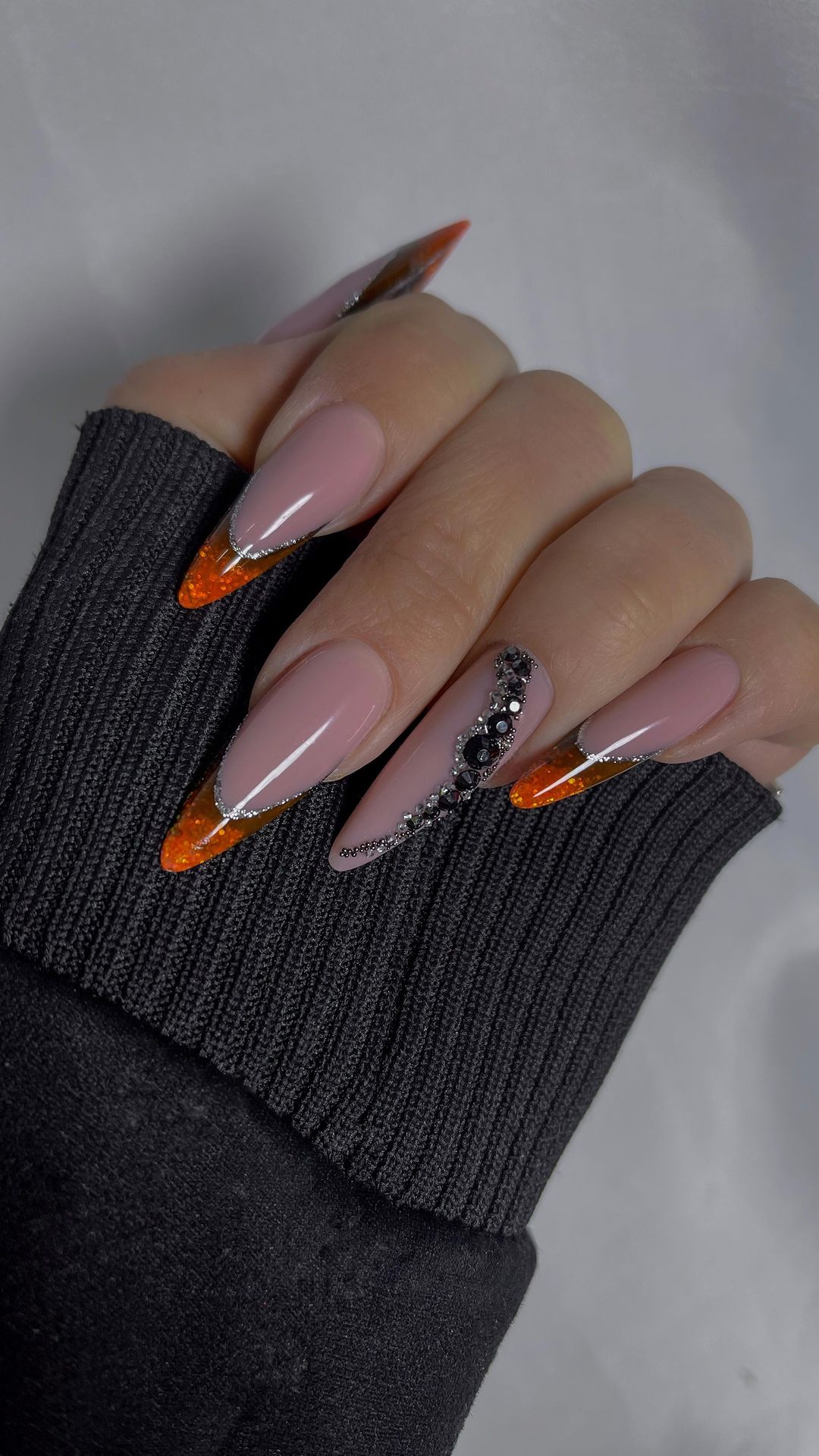 alena_goldnail в LOOKY. . Nails мастер, он так...
