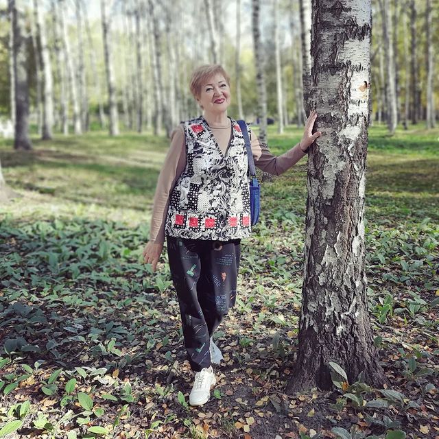 tanyasubb в LOOKY. #quilting,#quilts,#quilt,#quiltsofinstagram,#kostroma,#quiltshow,#авторскаяработа,#patchworkquilt,#шьюсама,#modernquilts,#quilted,#ручнаяработа,#slowsewing,#instagramrussia,#эксклюзив,#хэндмэйд,#рукоделиедлядома,#жилет,#patchwork,#rukodelnye_dela#quiltshows,#fmq,#customquilting,#freemotionquilting,#пэчворк,#лоскутноешитье,#рукоделие,#стежка,#свободноходоваястежка. На мне моя новая раб...