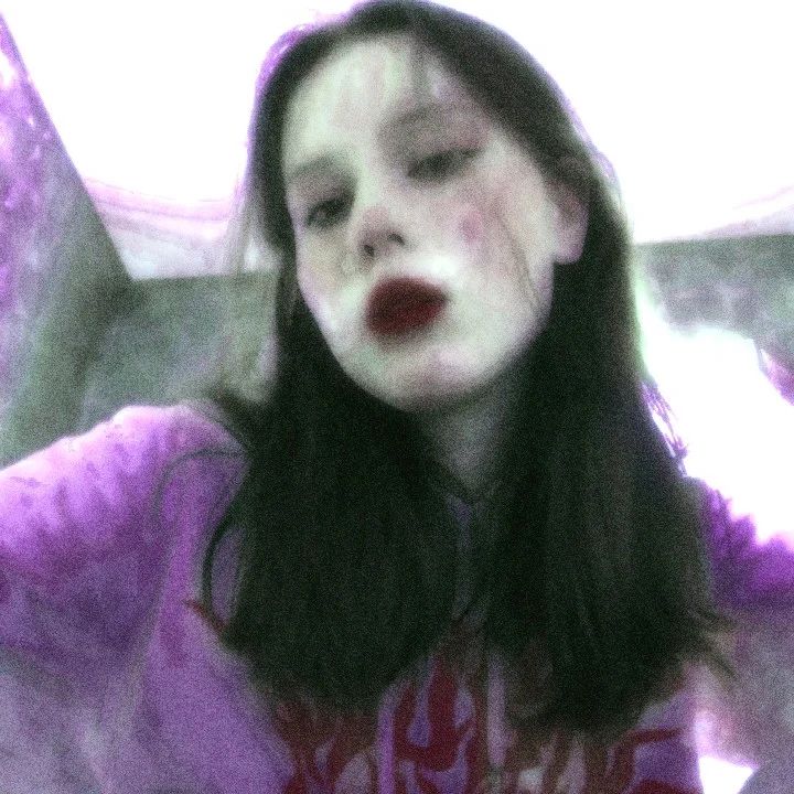 xromxartss in LOOKY. . 💗