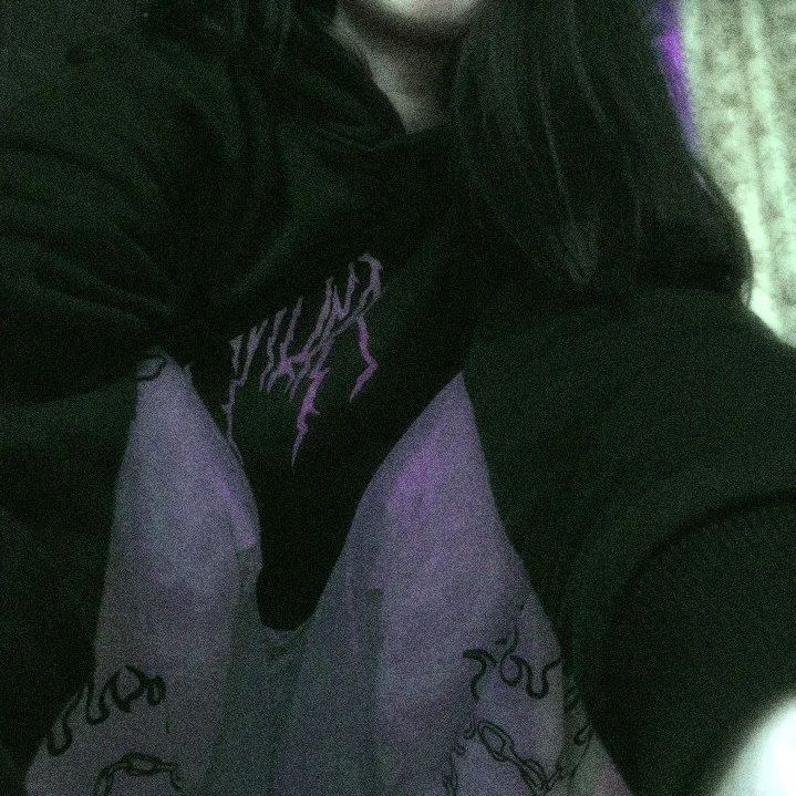 xromxartss in LOOKY. . 💗🍌