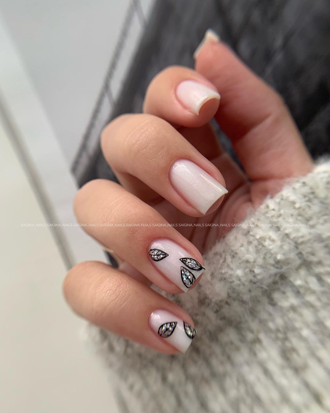 saigina_nails в LOOKY — 🤍
.
.
.
#ногтидизайн #ногти #идеальныйманикюр #идеиманикюра