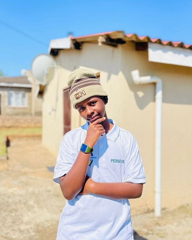 Akwande Zuma в LOOKY. . WHY ACCEPT FAILURE W...