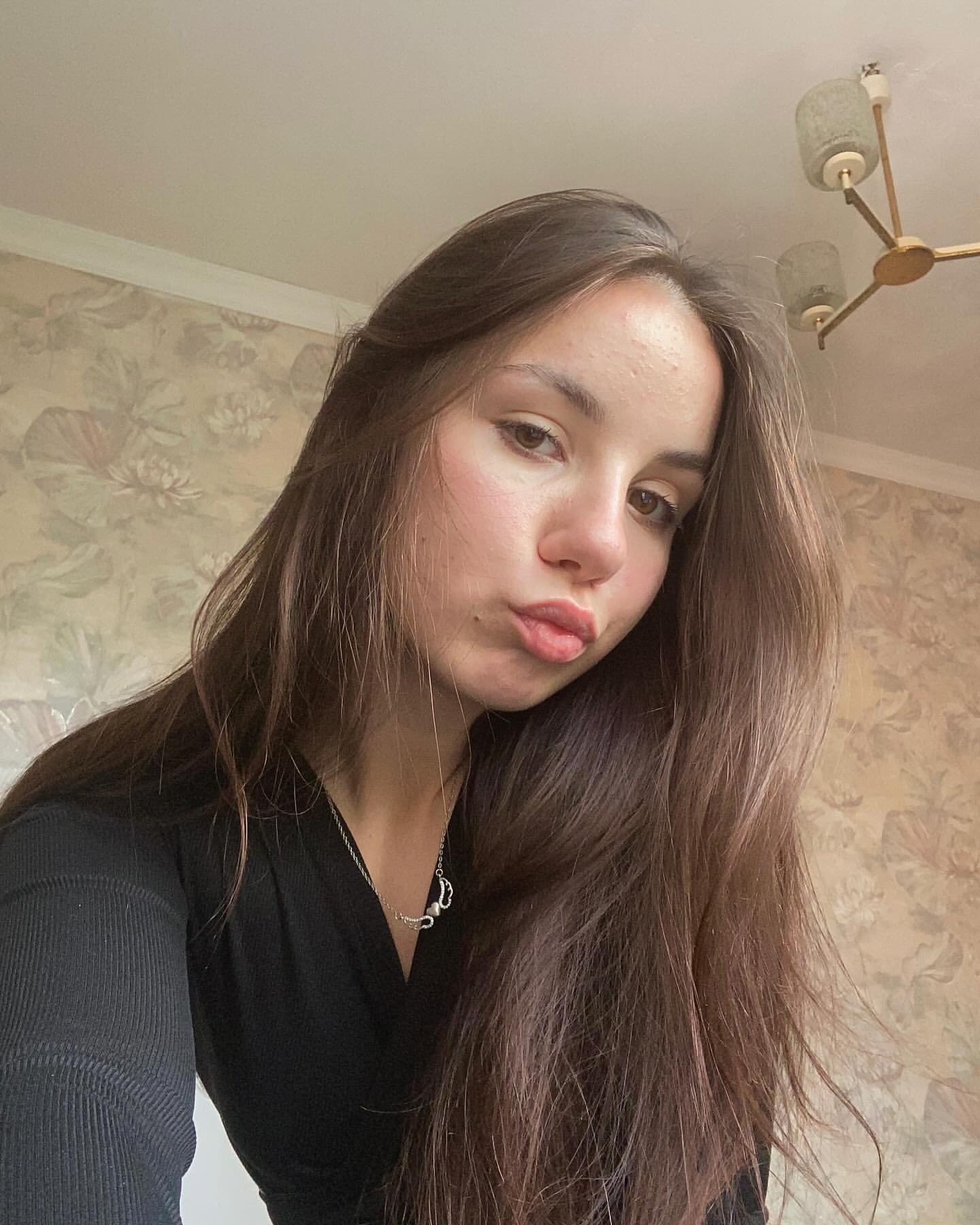 viktori_kerrrushan_ в LOOKY. . Кто хочет помыть мне...