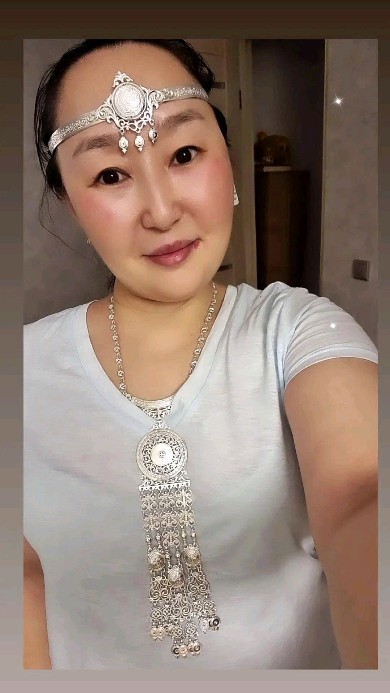 lanaserge_ в LOOKY. . Телефон наьаа учугэй...