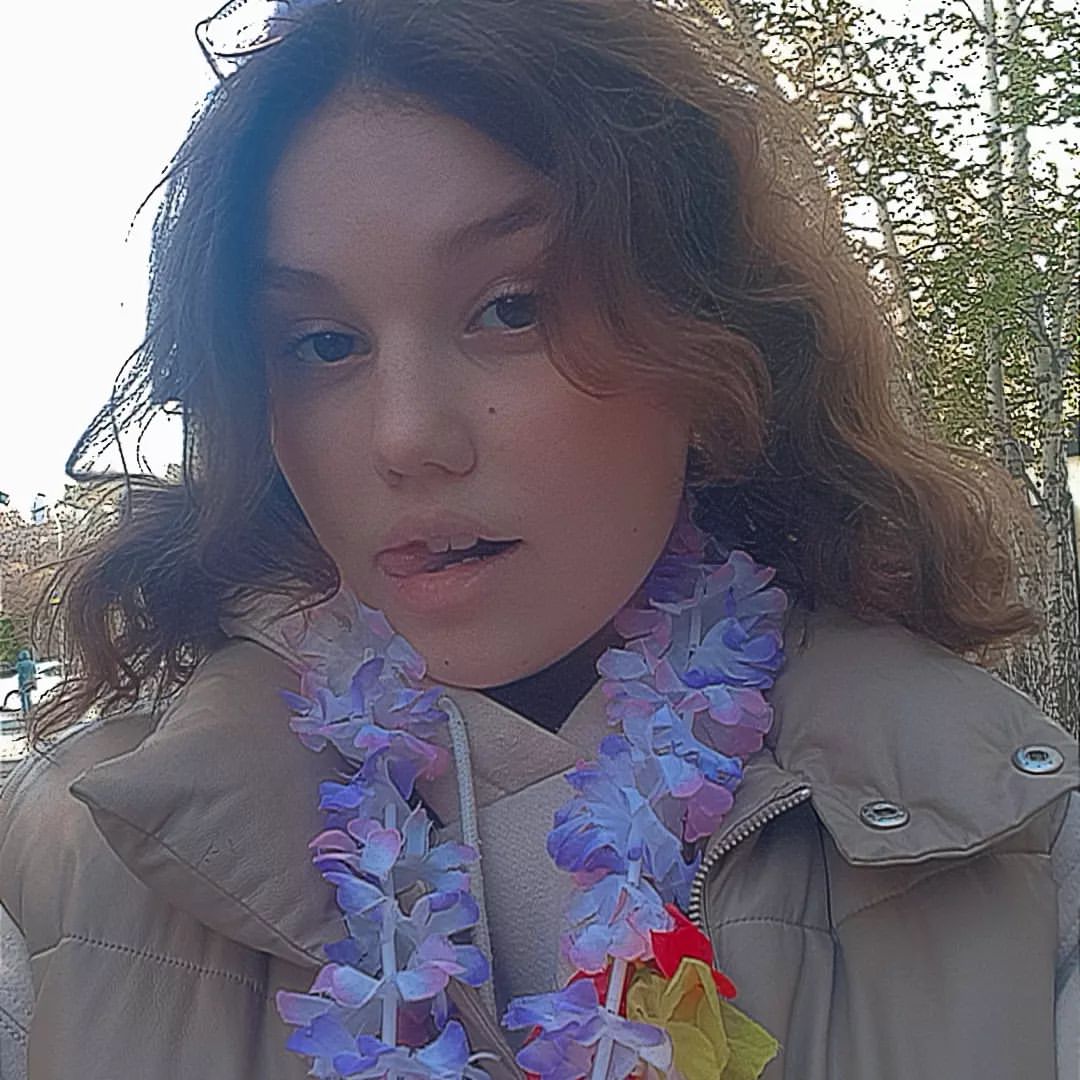 arinaaa_gamer in LOOKY. . 🦋💗