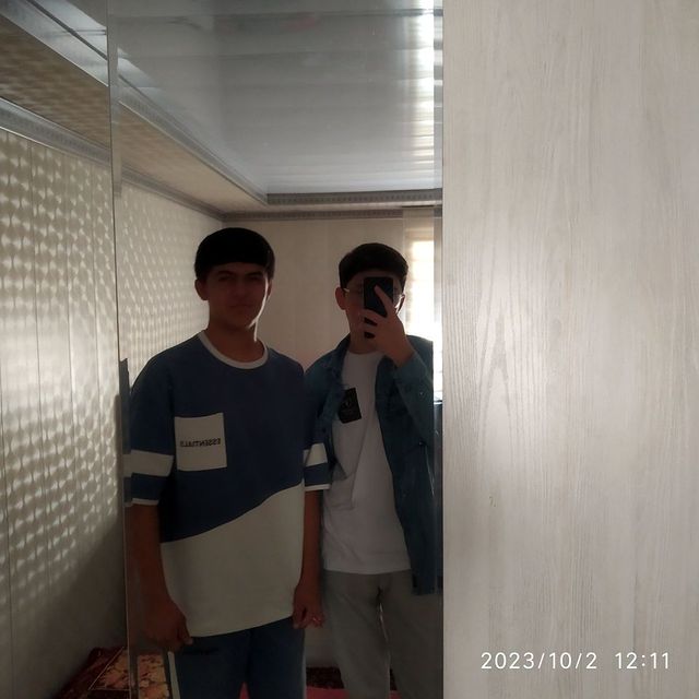 _ibragimov_.r в LOOKY. . @its_komo1
