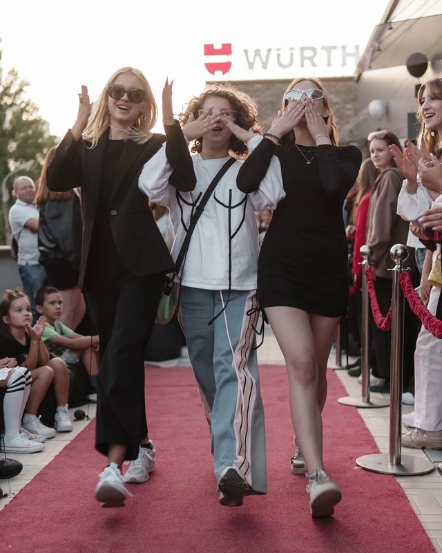 sofia_gutman_ в LOOKY. . Glam ✨🤩